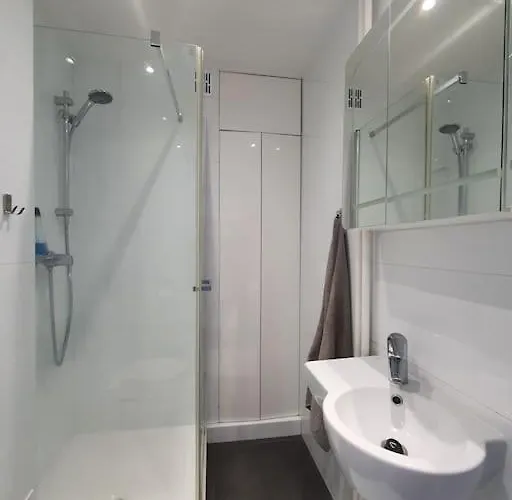 Srodmiescie Metro, 19 Floor شقة وارسو