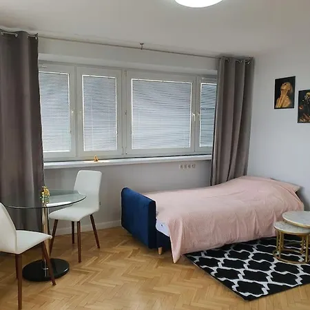 Apartment Srodmiescie Metro, 19 Floor *